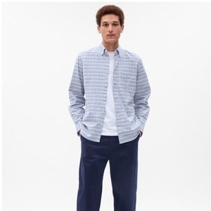 Gap Classic Oxford preppy dress shirt in standard fit new with tags